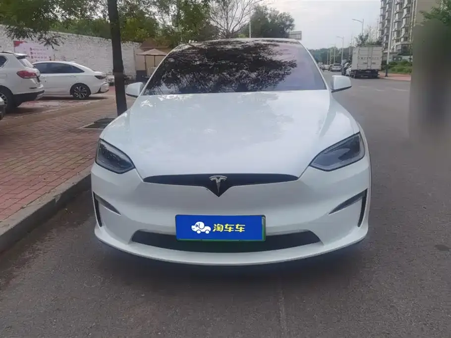 Tesla Model X — фото 2