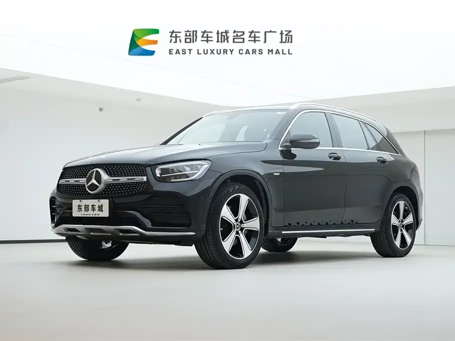 Mercedes-Benz GLC — фото 1