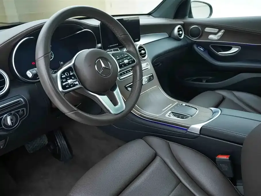 Mercedes-Benz GLC — фото 9