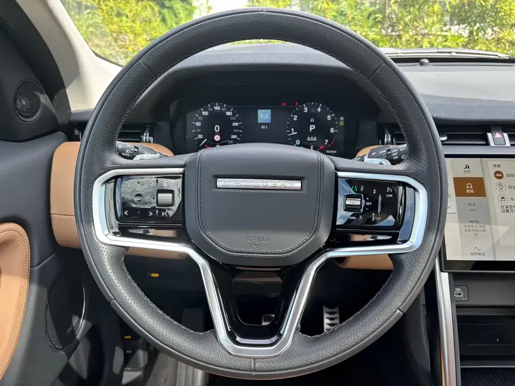 Land Rover Discovery Sport — фото 10