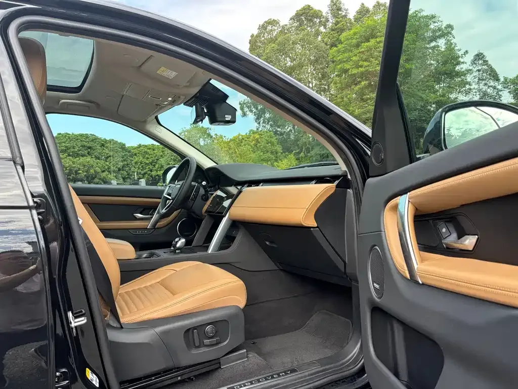 Land Rover Discovery Sport — фото 9