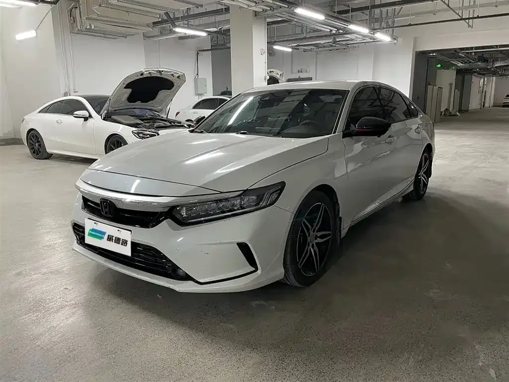 Honda Inspire — фото 1
