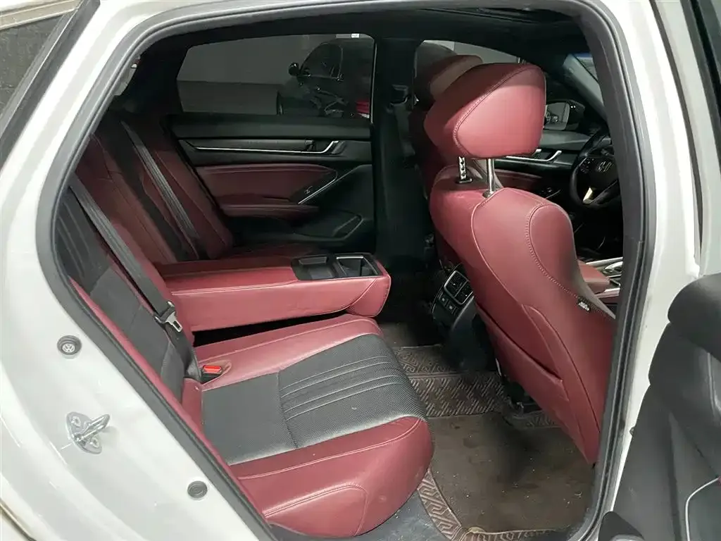 Honda Inspire — фото 10