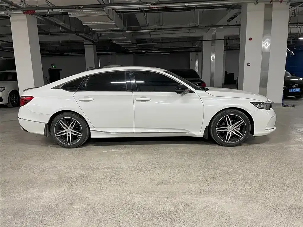 Honda Inspire — фото 3