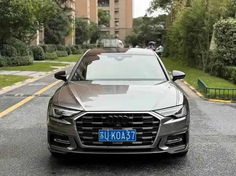 Audi A6L — фото 2