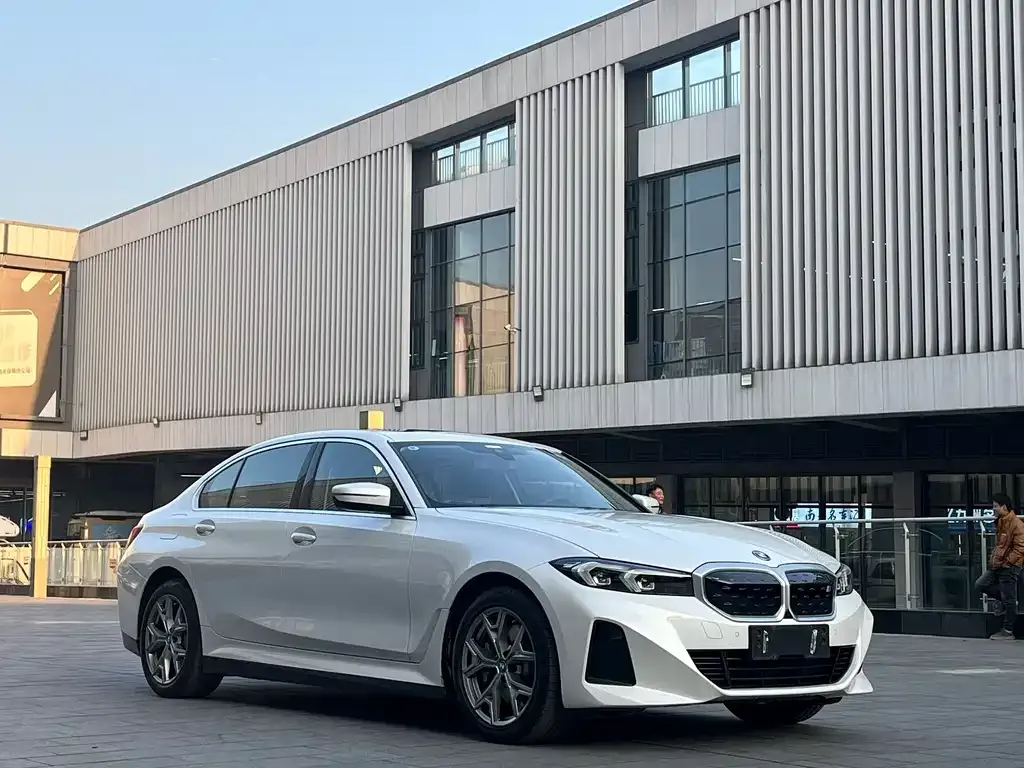 BMW i3 — фото 3