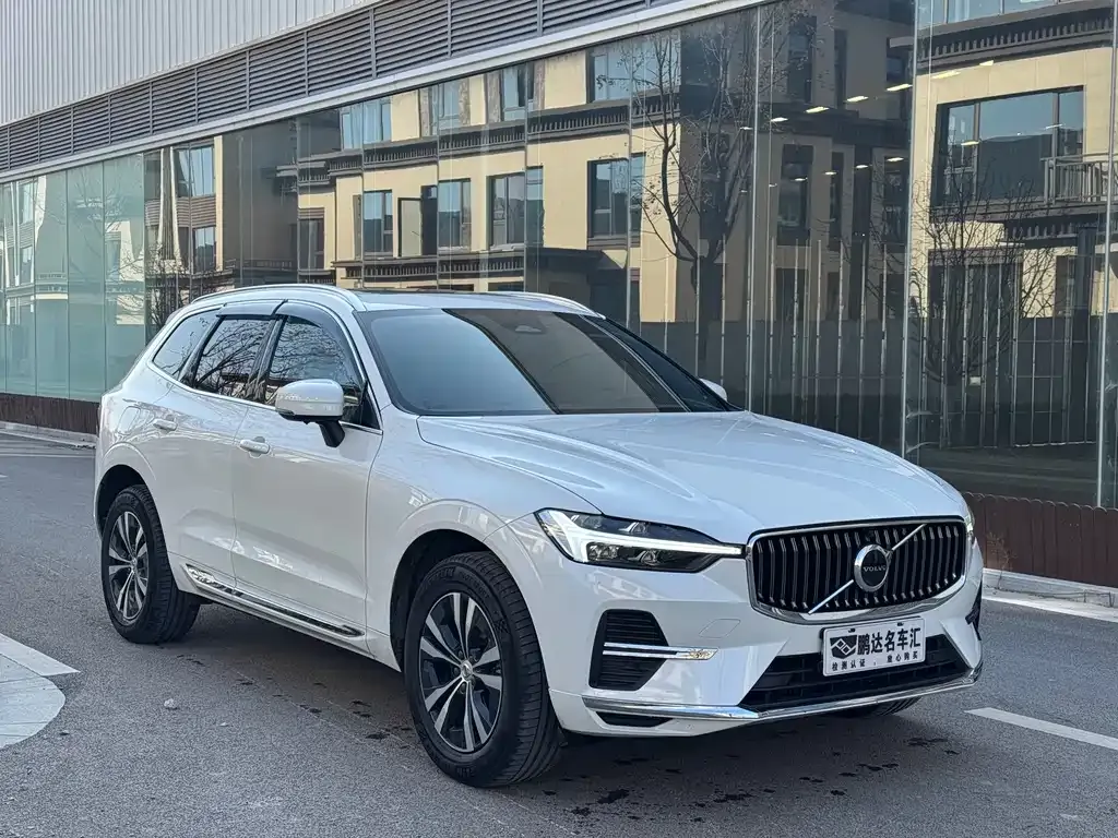 Volvo XC60 — фото 3
