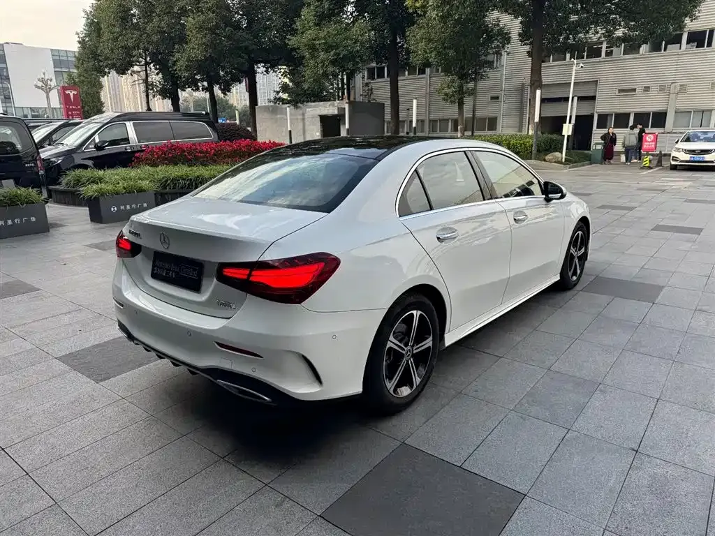 Mercedes-Benz A-Class — фото 10