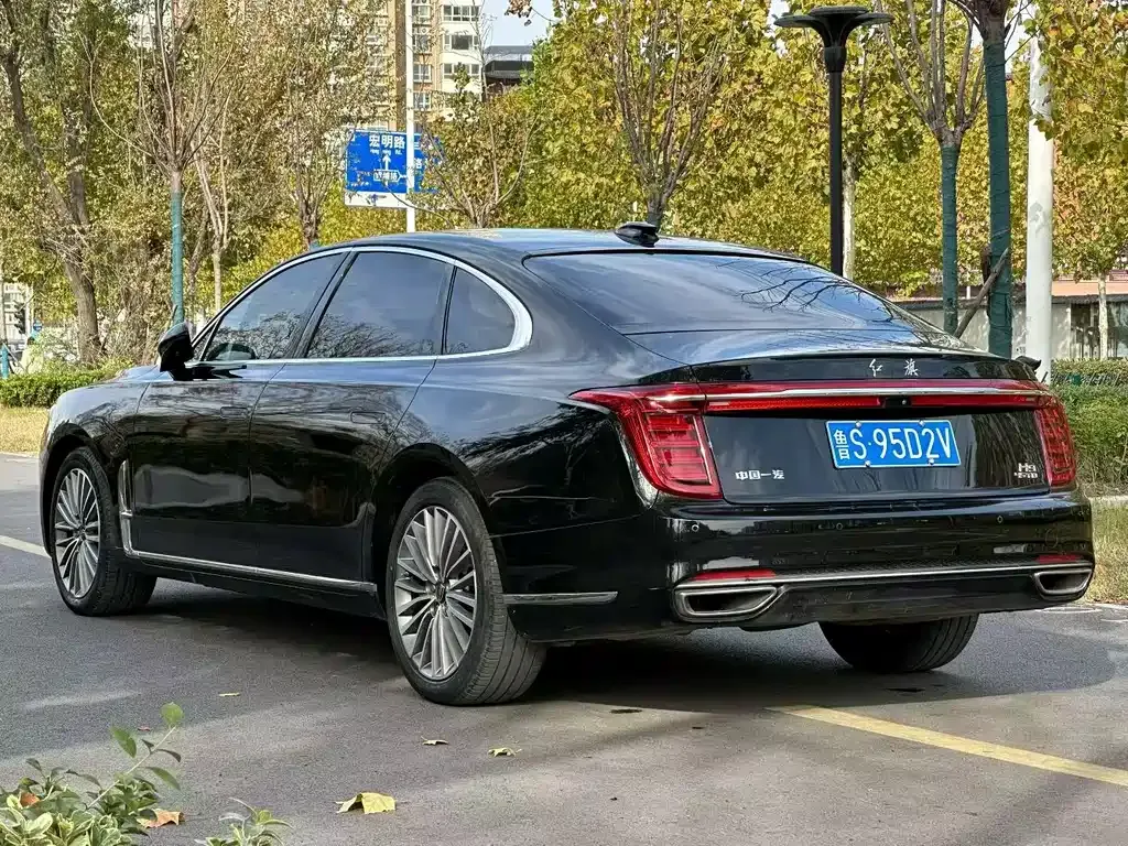 Hongqi H9 — фото 7