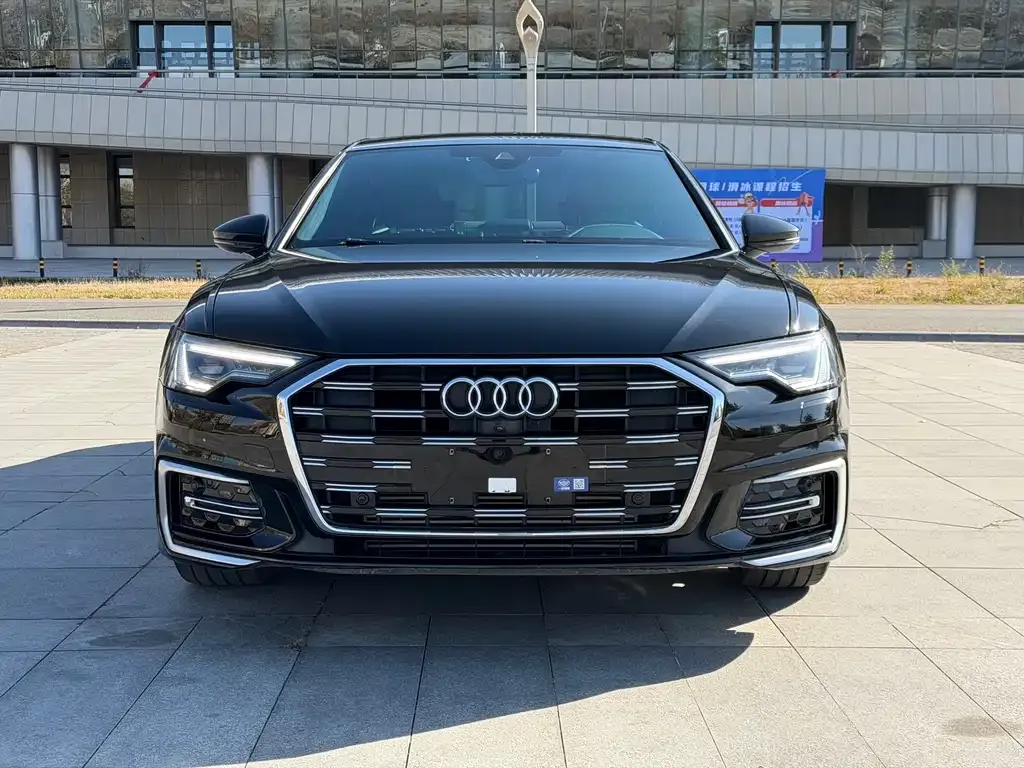 Audi A6L — фото 2