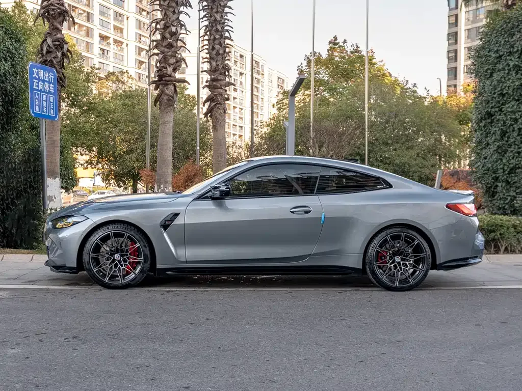 BMW M4 — фото 3