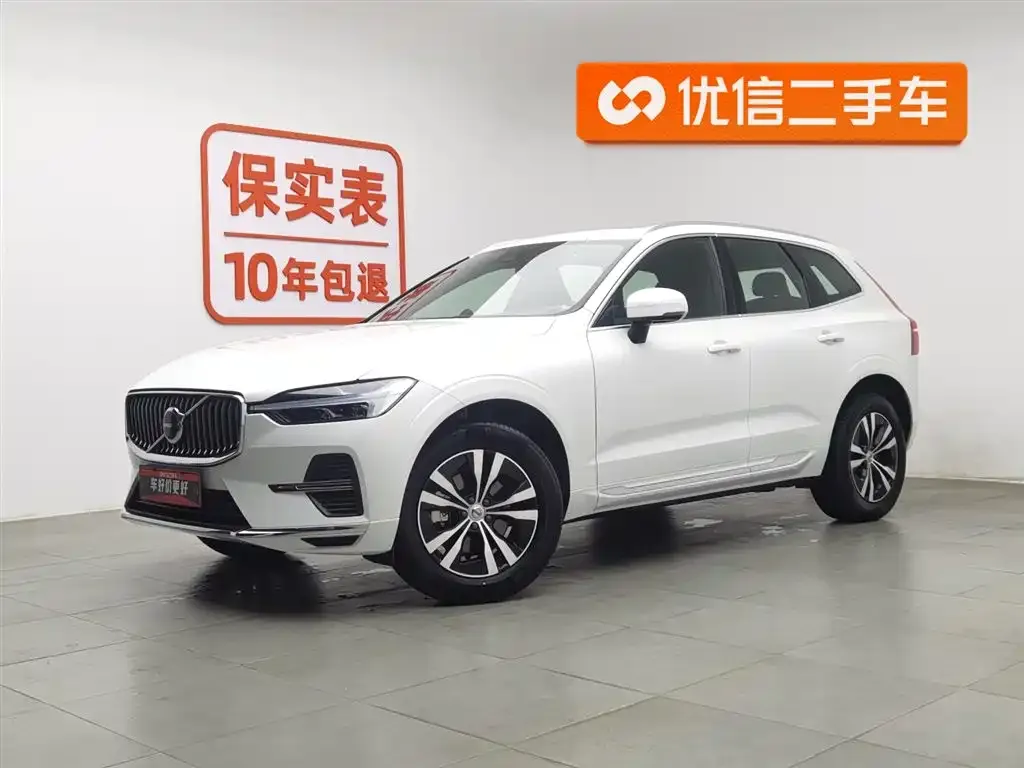 Volvo XC60 — фото 1