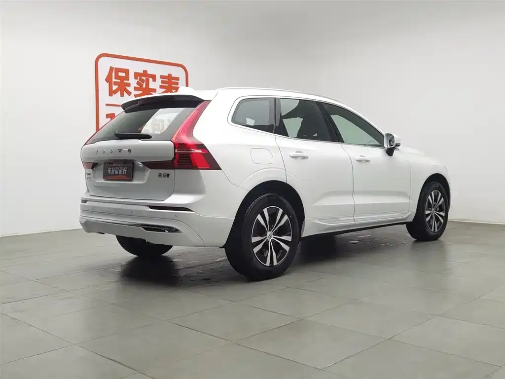 Volvo XC60 — фото 2