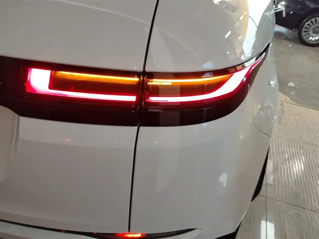 Land Rover Evoque — фото 8