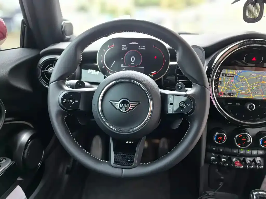 MINI JCW (John Cooper Works) — фото 10