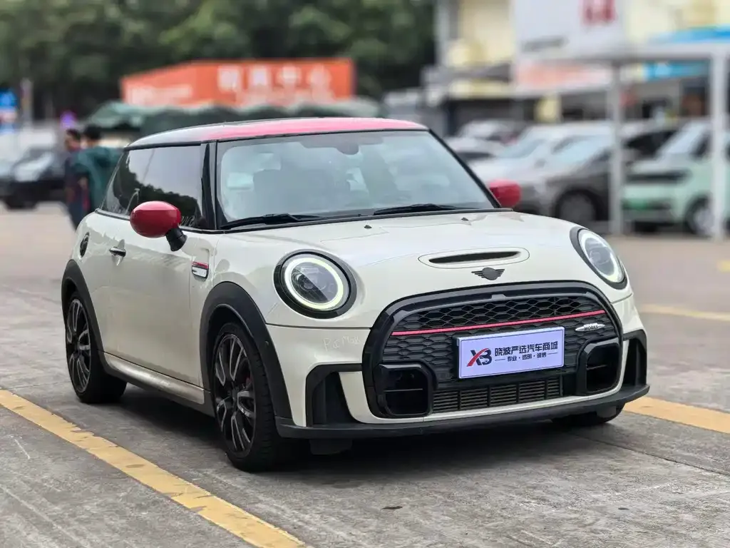 MINI JCW (John Cooper Works) — фото 3