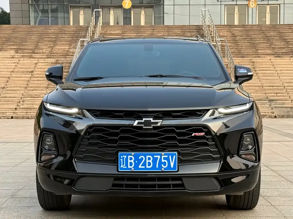 Chevrolet Blazer — фото 1