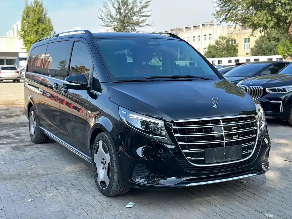 Mercedes-Benz V-Class — фото 3