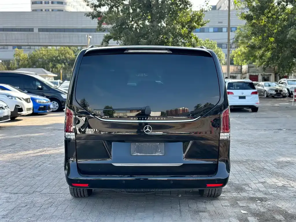 Mercedes-Benz V-Class — фото 5