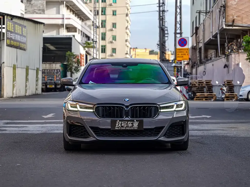 BMW 5 Series (Import) — фото 2