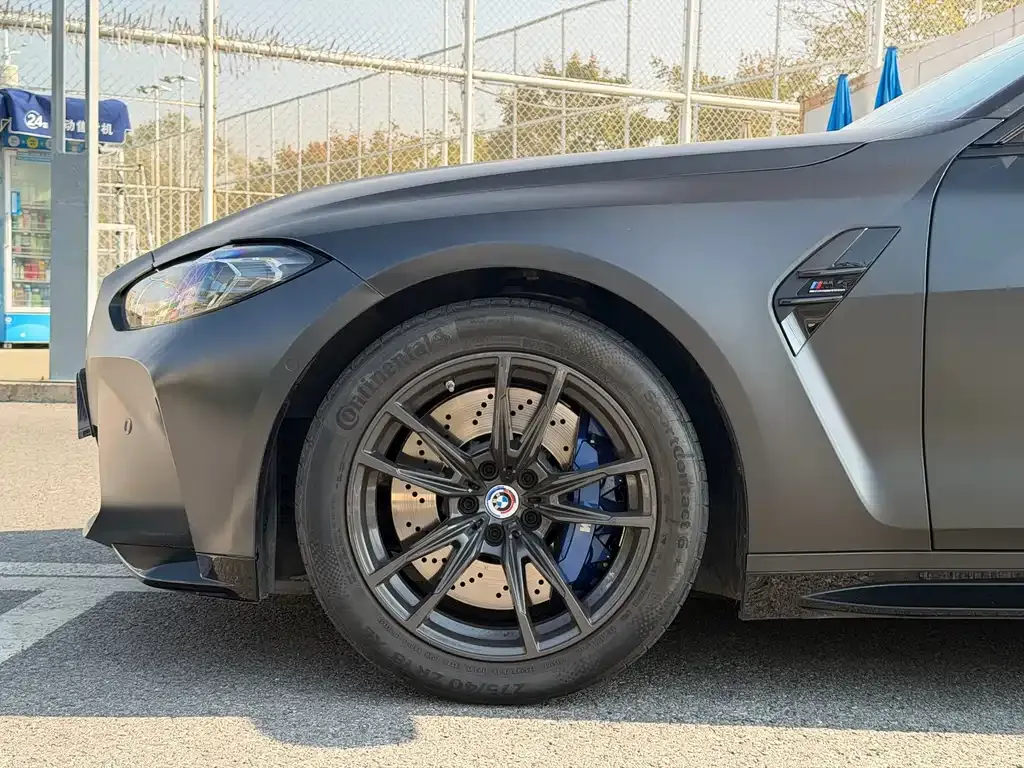 BMW M4 — фото 7