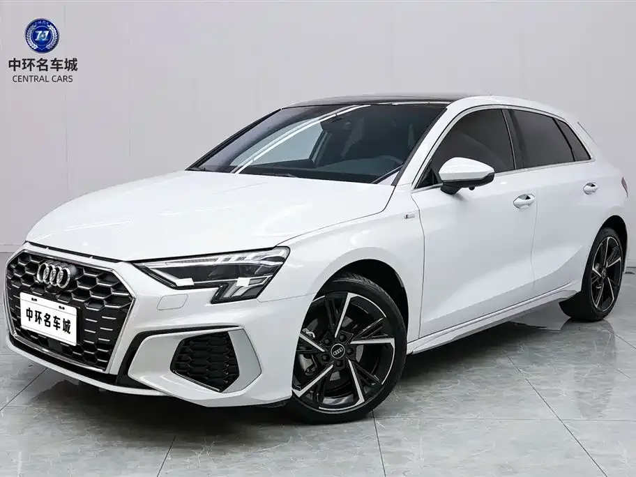 Audi A3 — фото 1