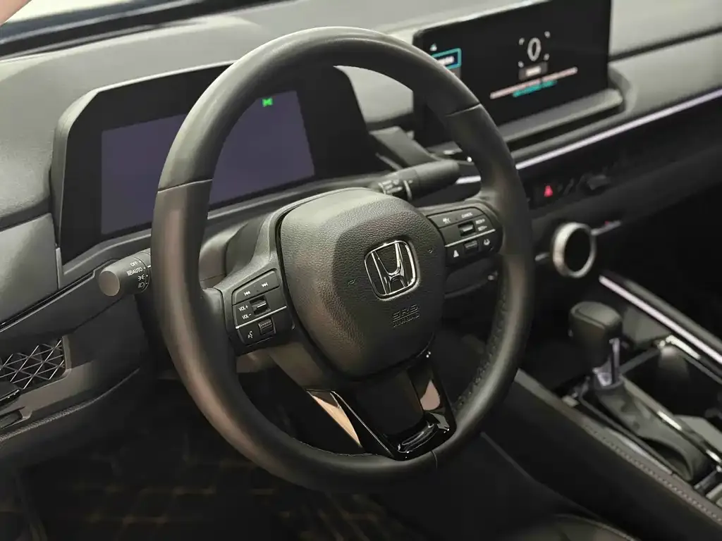 Honda Accord — фото 9