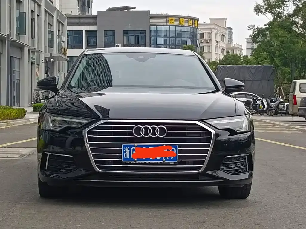 Audi A6L — фото 2