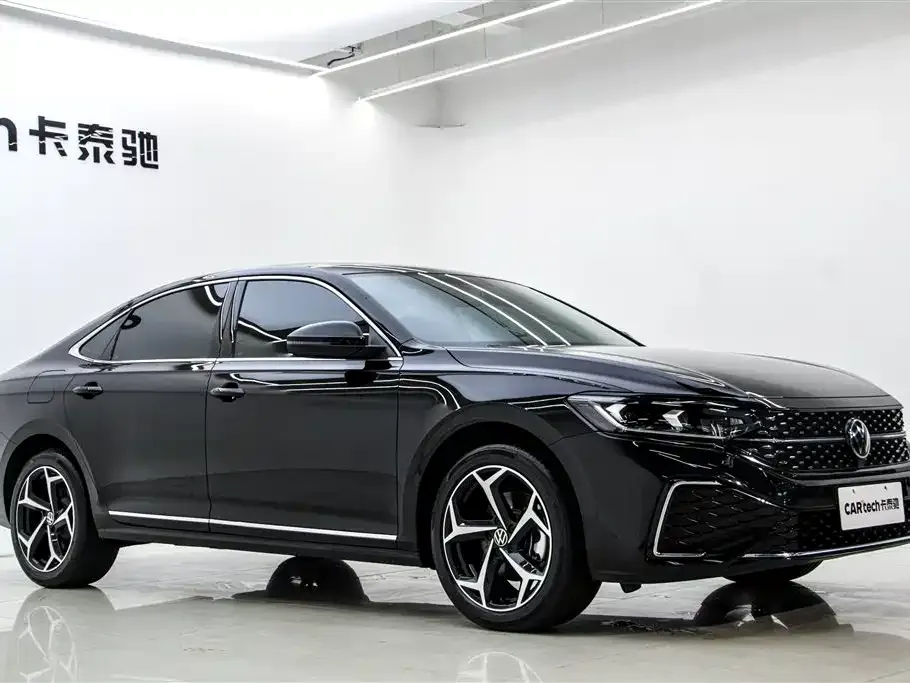 Volkswagen Passat — фото 3