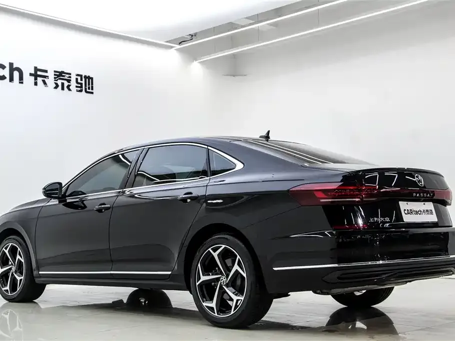 Volkswagen Passat — фото 6