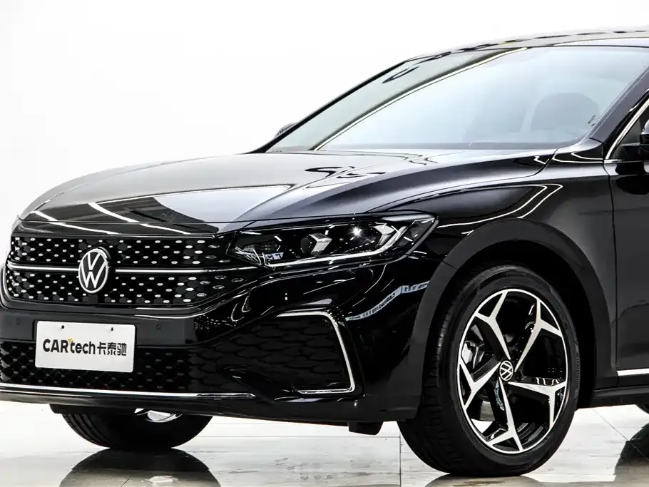 Volkswagen Passat — фото 7