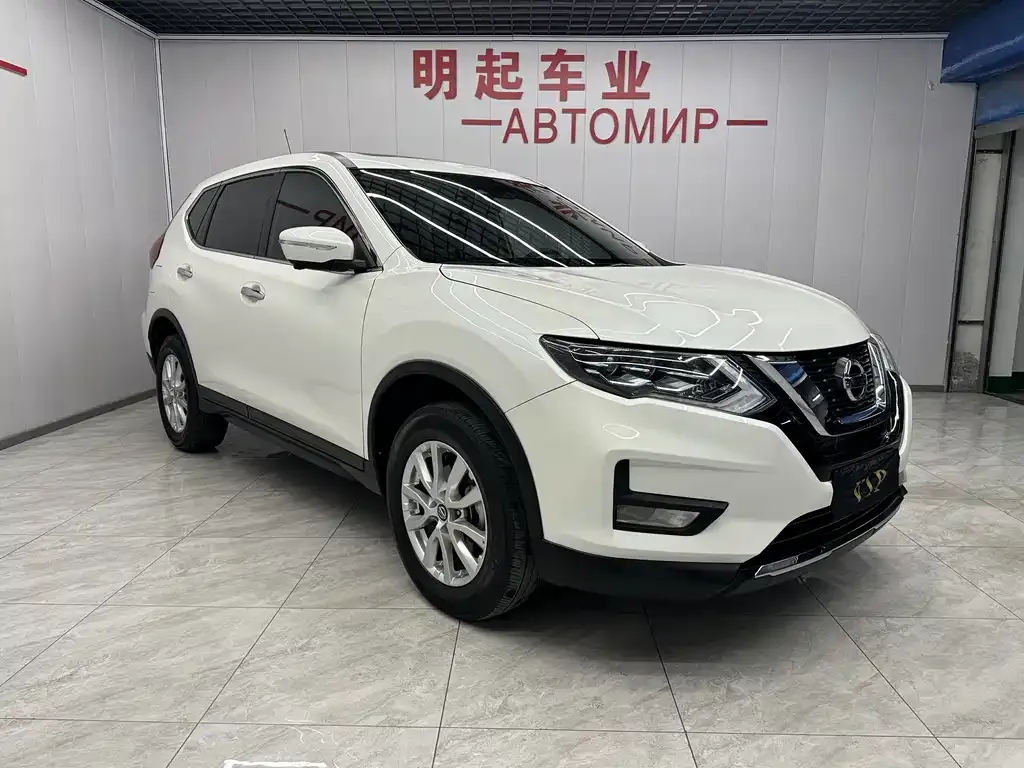 Nissan X-Trail — фото 2