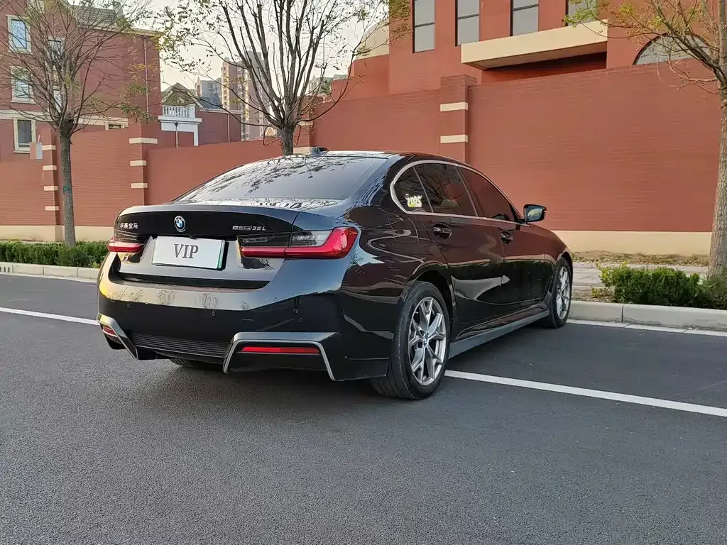 BMW i3 — фото 9