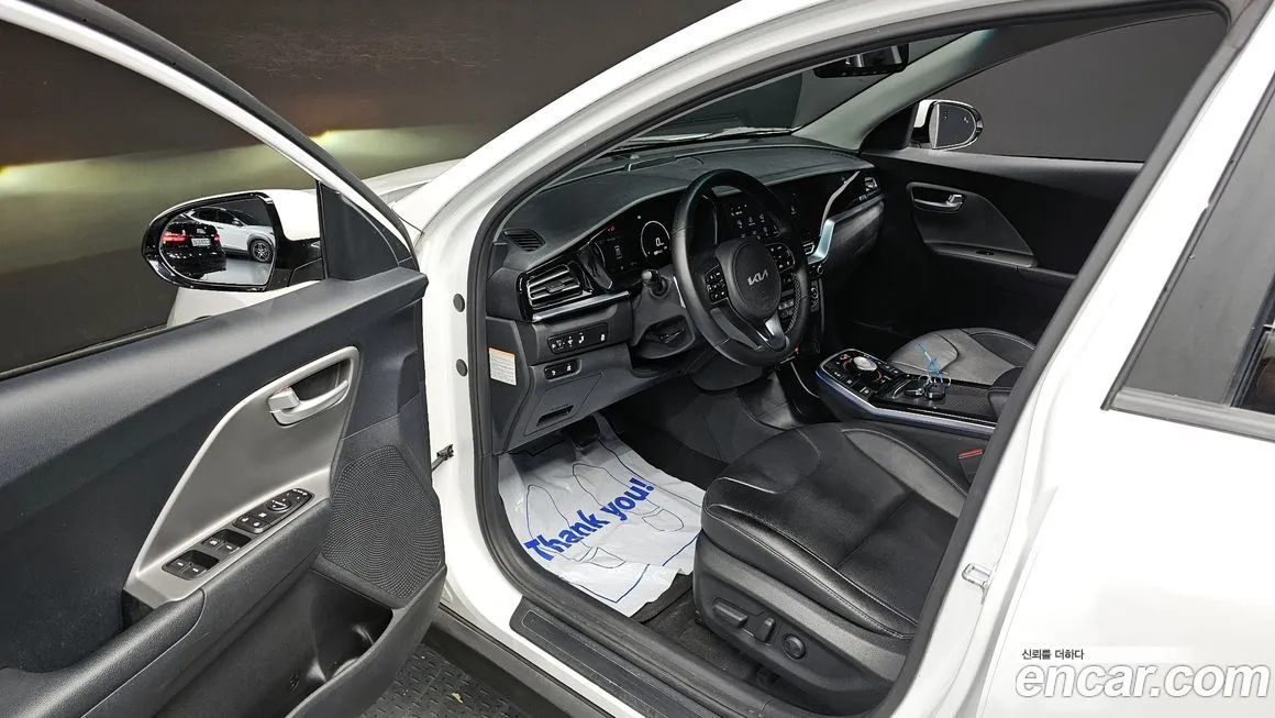 Kia Niro — фото 10