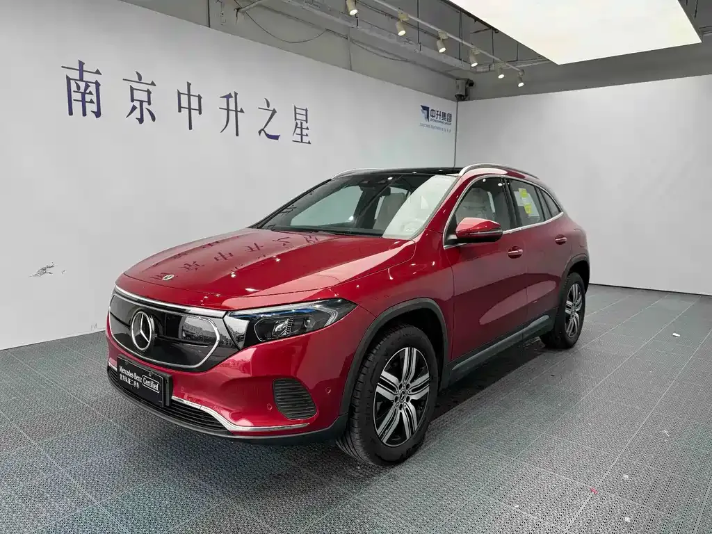 Mercedes-Benz EQA — фото 1