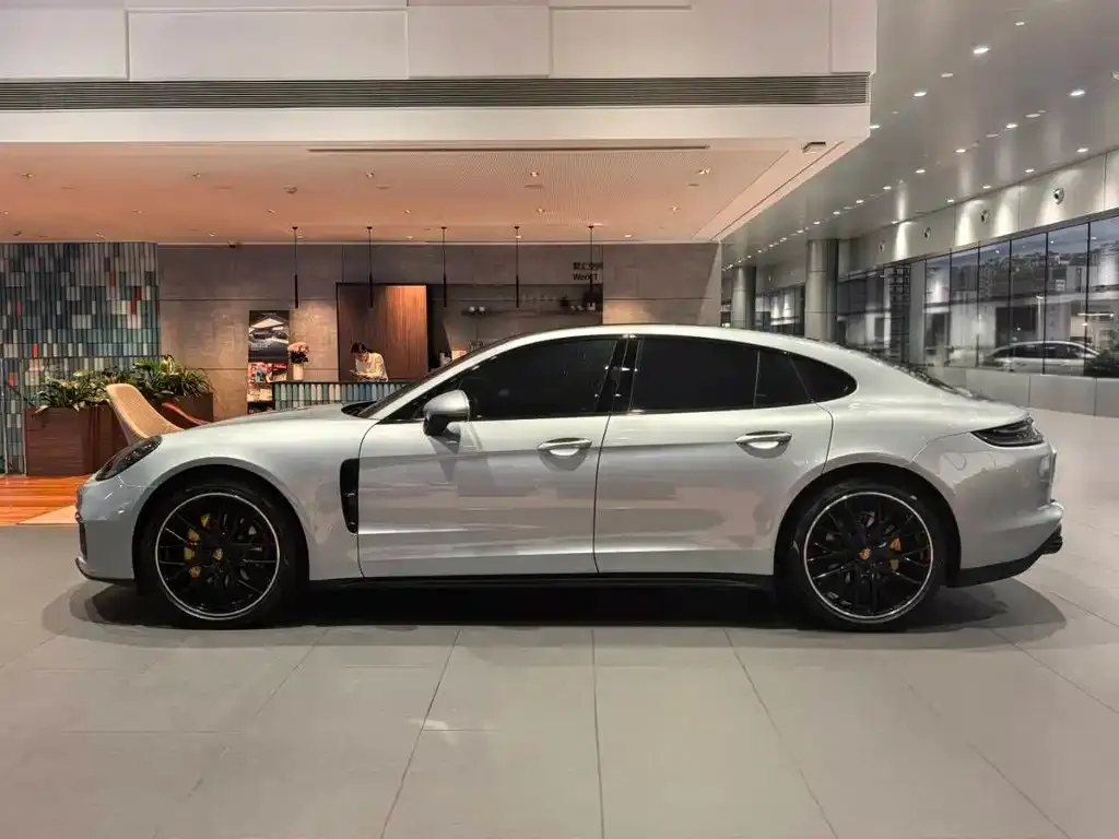 Porsche Panamera — фото 2