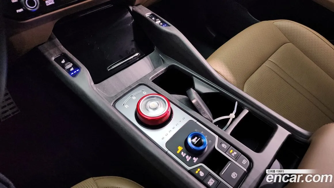 Kia Sorento — фото 9