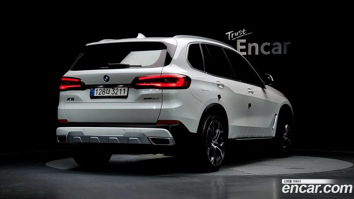 BMW X5 — фото 2