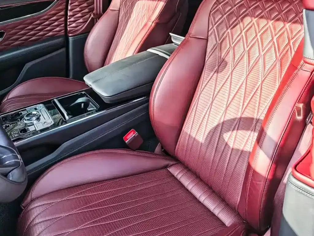 Bentley Flying Spur — фото 5