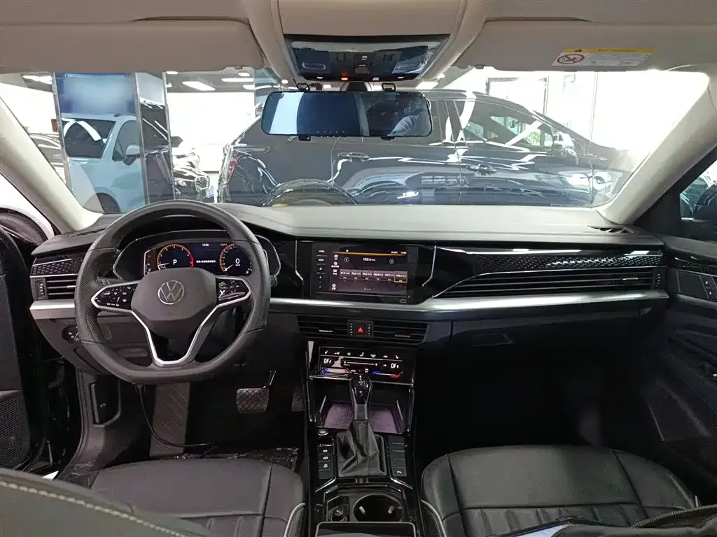 Volkswagen Passat — фото 10