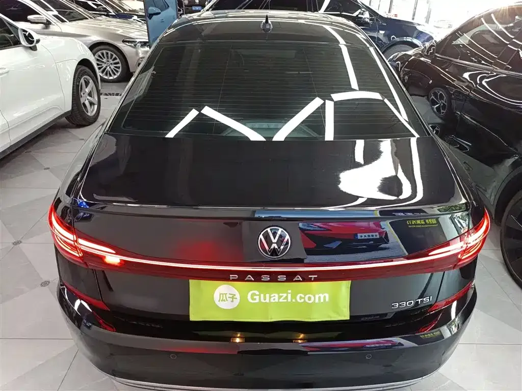 Volkswagen Passat — фото 6
