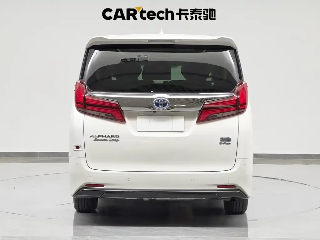 Toyota Alphard — фото 6