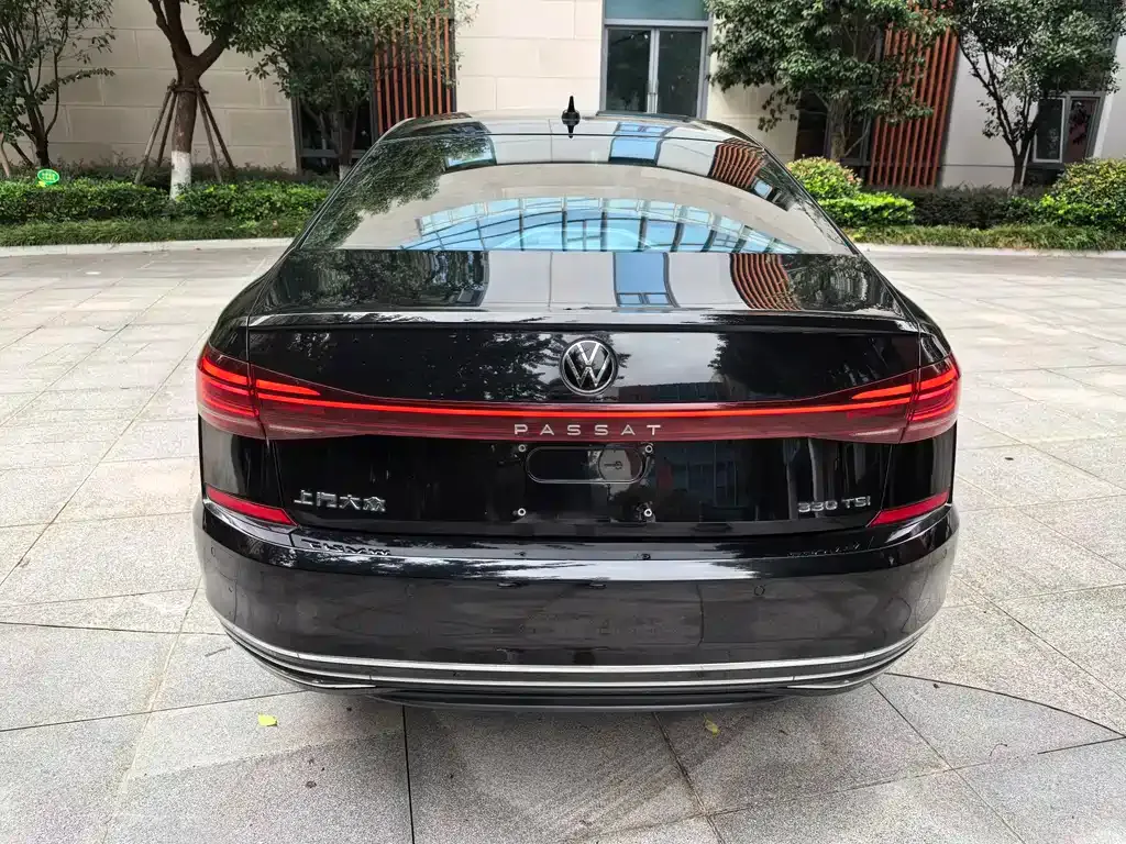 Volkswagen Passat — фото 5