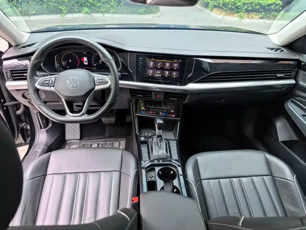 Volkswagen Passat — фото 6