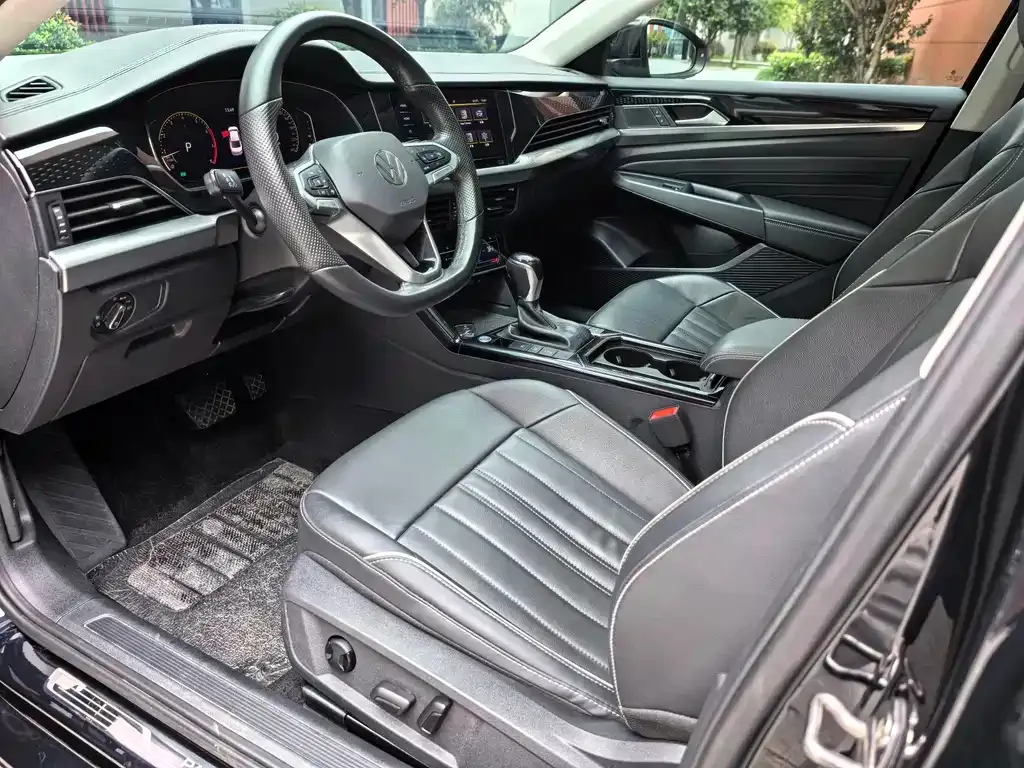 Volkswagen Passat — фото 8