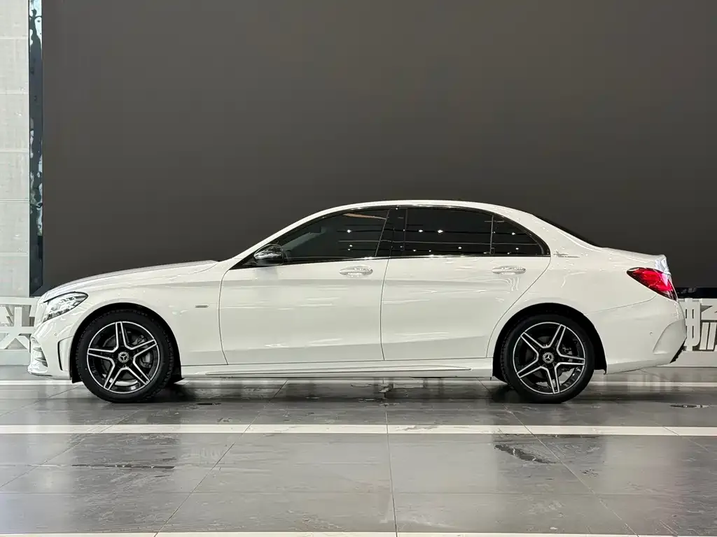 Mercedes-Benz C-Class — фото 4