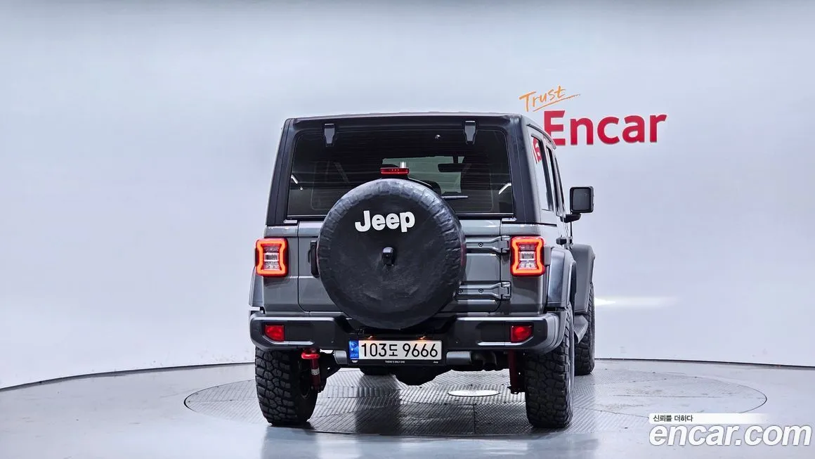 Jeep Wrangler — фото 4