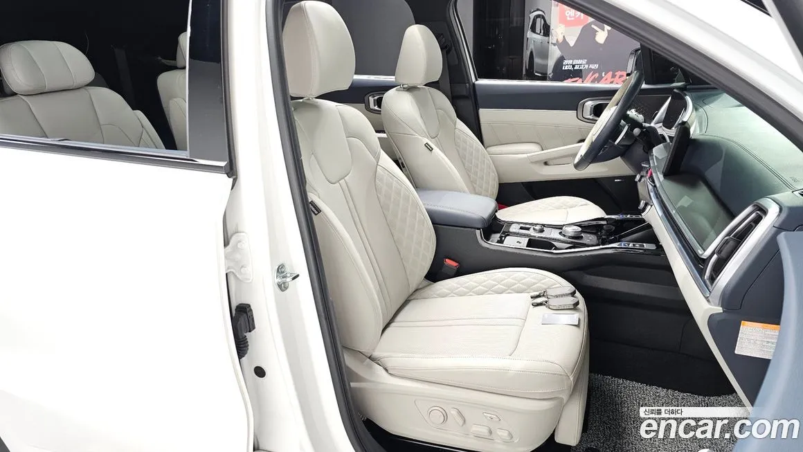 Kia Sorento — фото 10