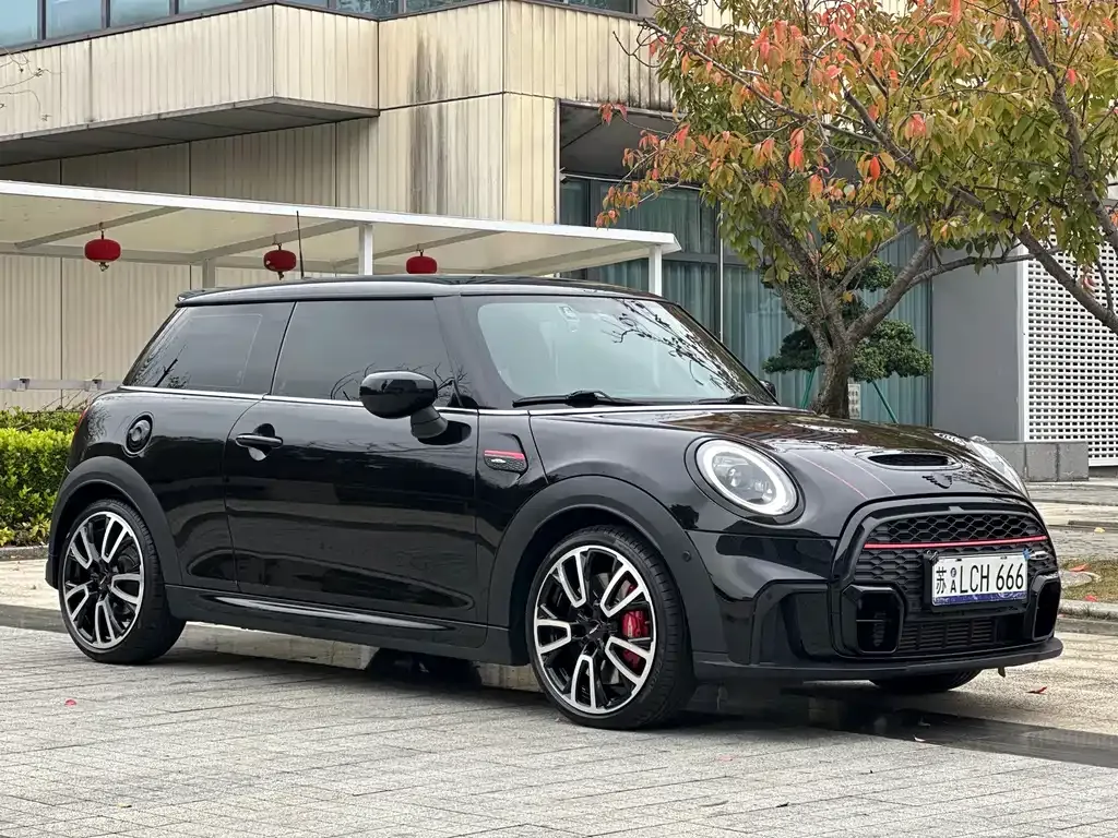 MINI JCW (John Cooper Works) — фото 3