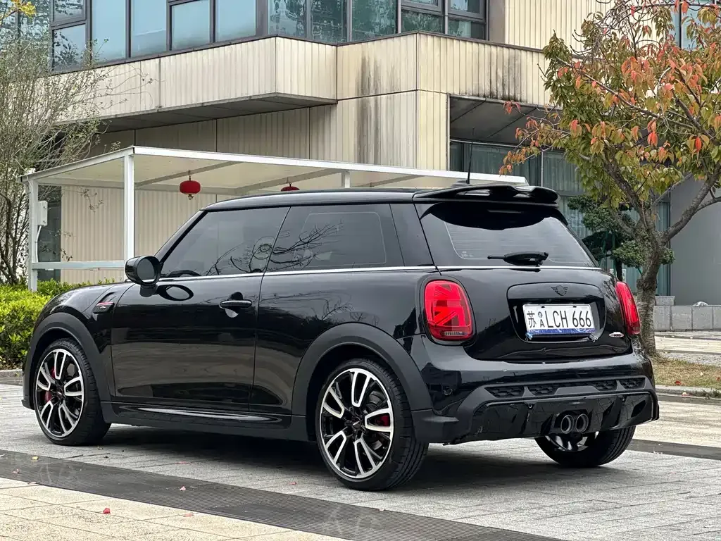 MINI JCW (John Cooper Works) — фото 4